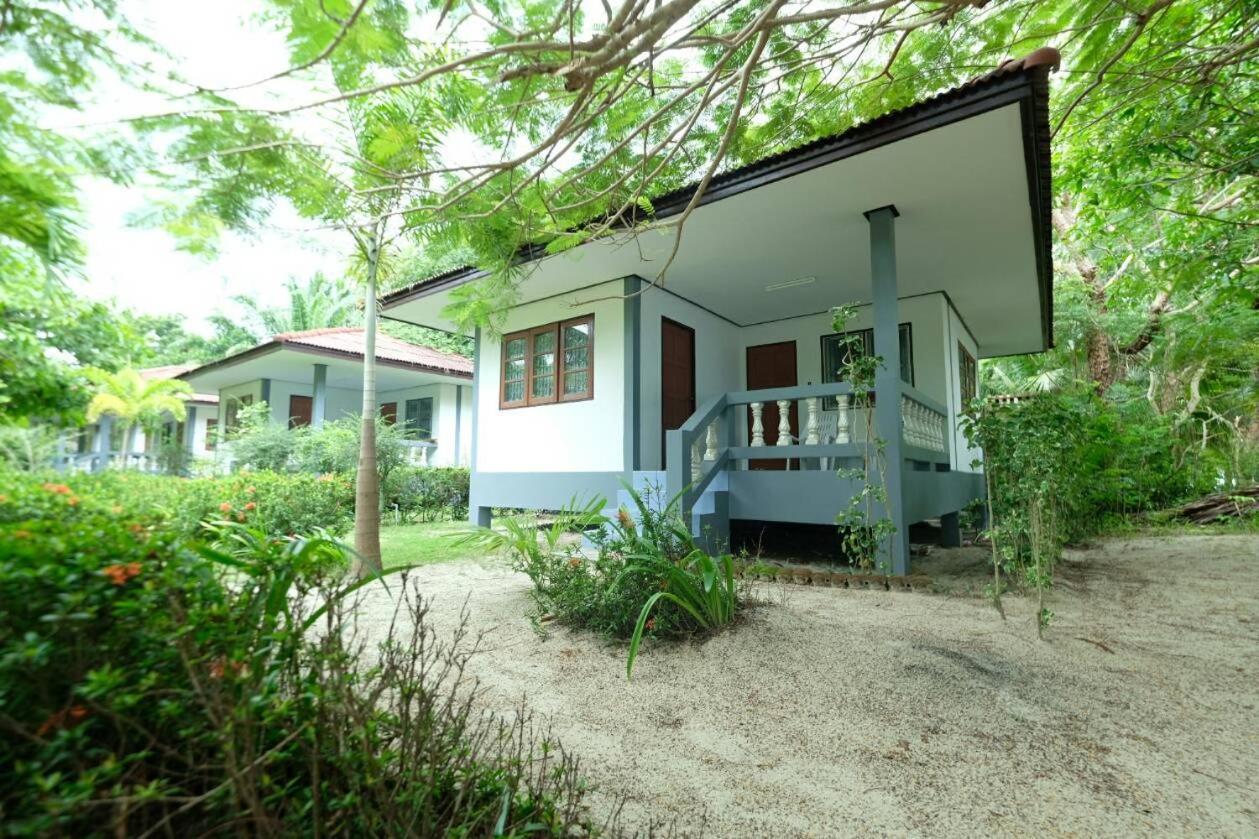 Baan Wasana Villa Lipanoj Kültér fotó