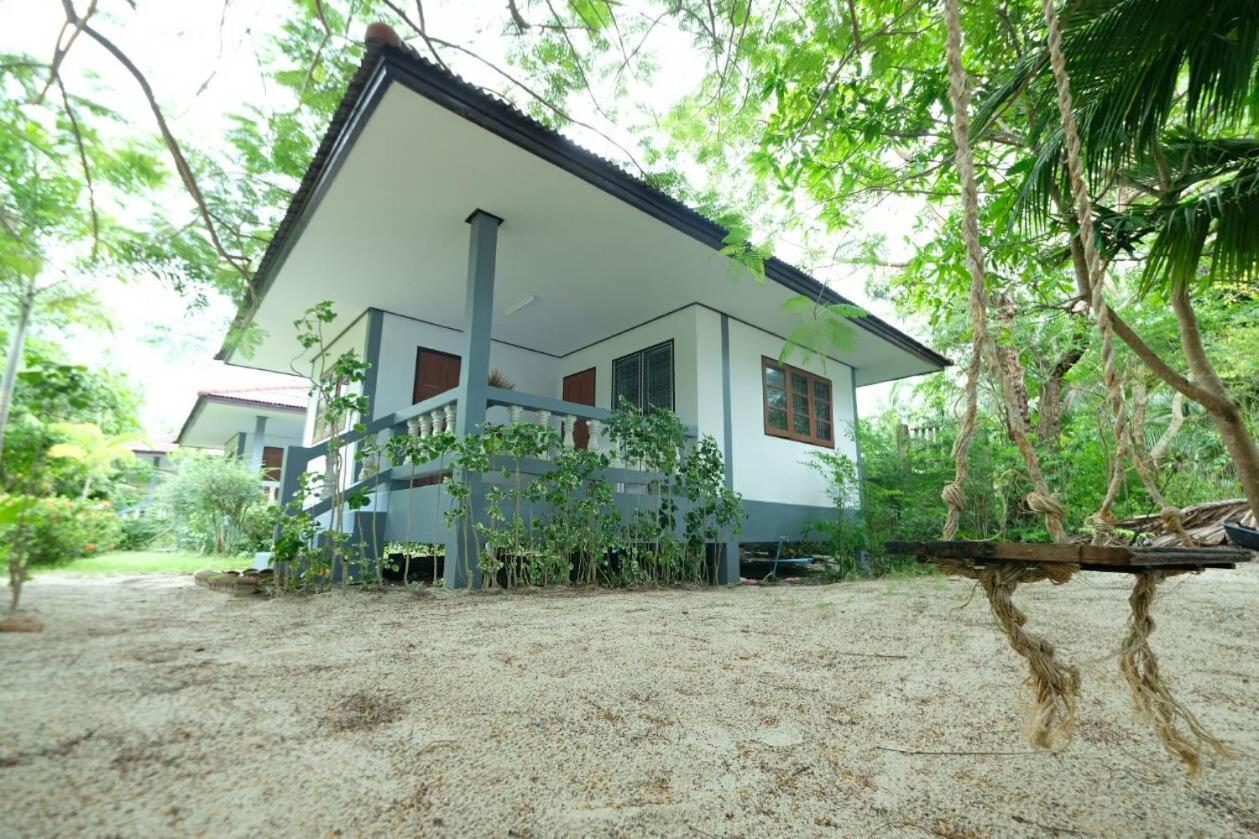Baan Wasana Villa Lipanoj Kültér fotó